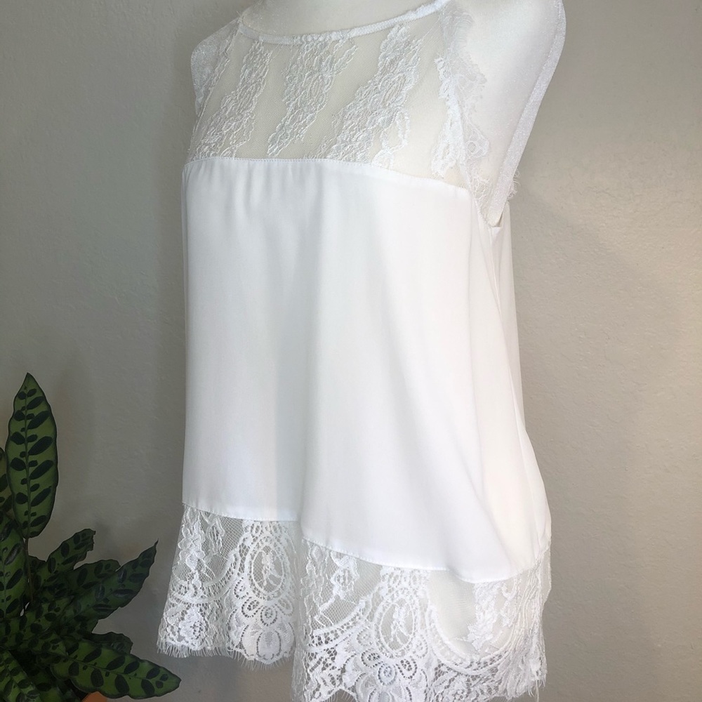 BB Dakota white lace top